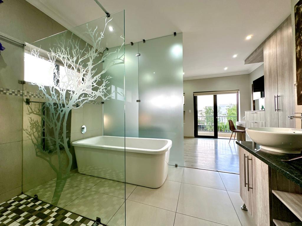 c82d3d56-3f58-4cb7-b1fc-0046f2fc3b68